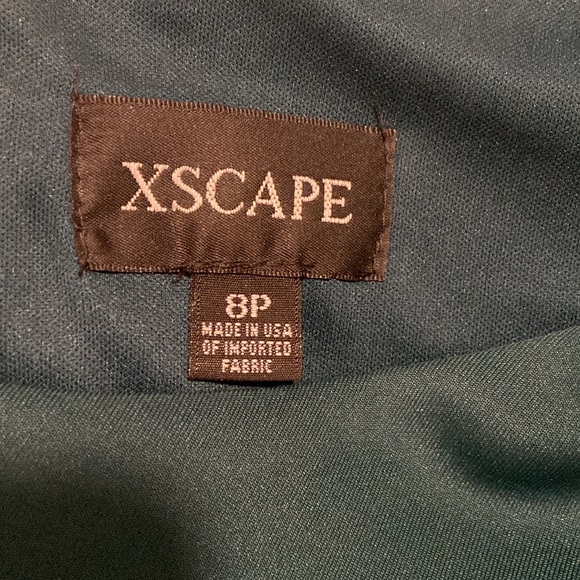 Hunter Green Gown - Picture 4 of 4